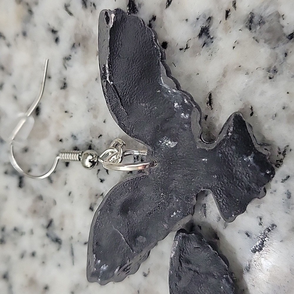 4/$10 black and white owl earrings - Picture 6 of 8